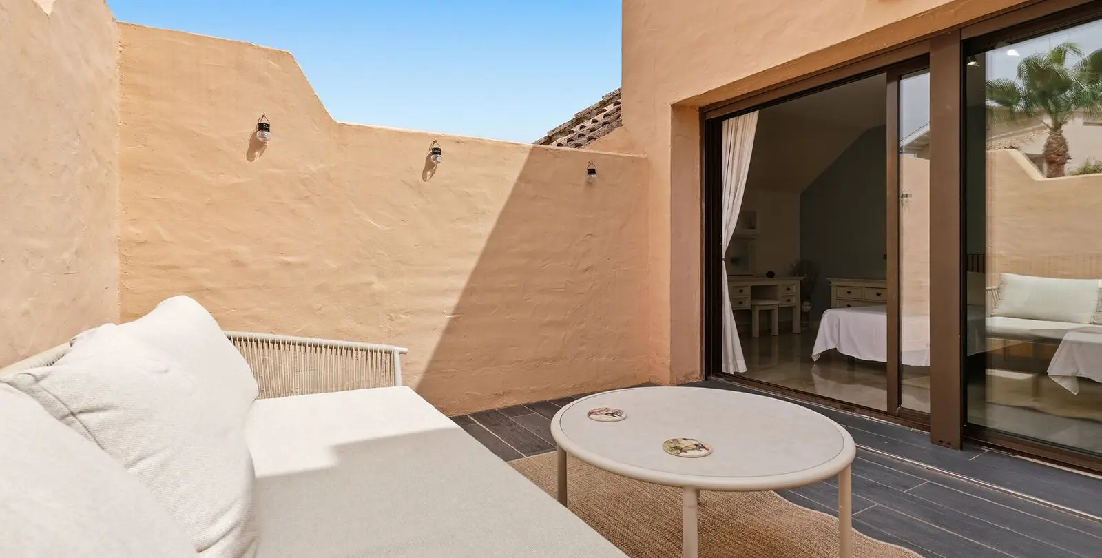 Sale of penthouse in La Duquesa 34