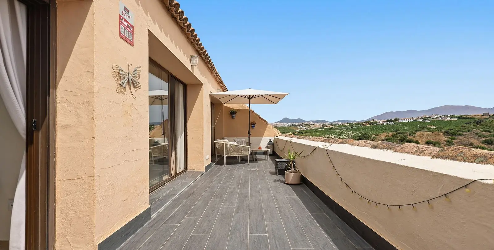 Sale of penthouse in La Duquesa 37