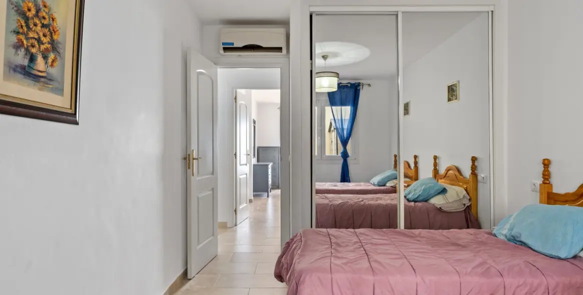 Sale of ground floor apartment in Benalmadena 13