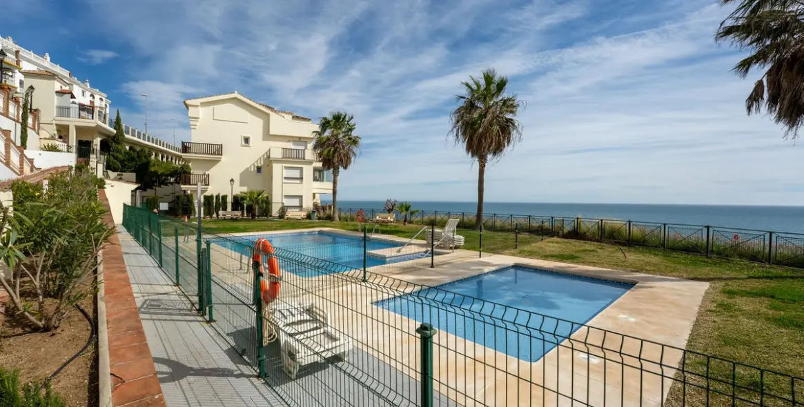 Sale of ground floor apartment in Benalmadena 31