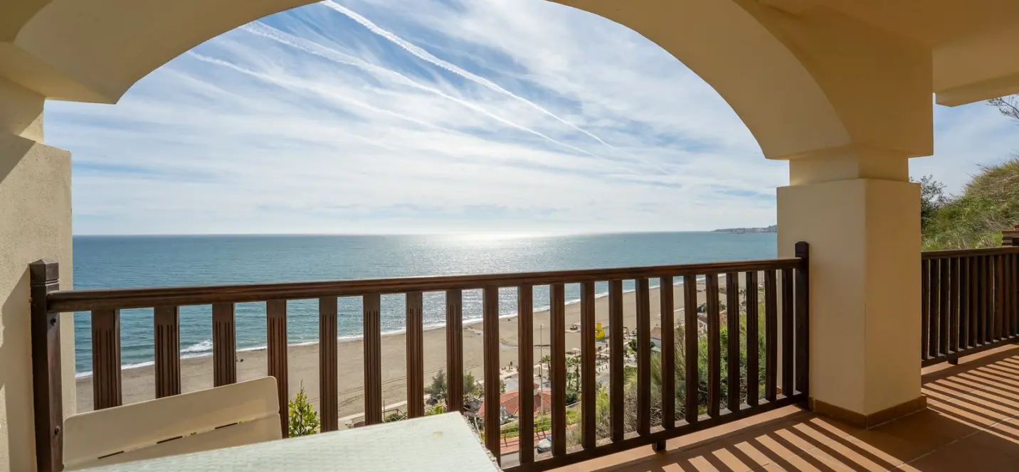 Sale of ground floor apartment in Benalmadena 1