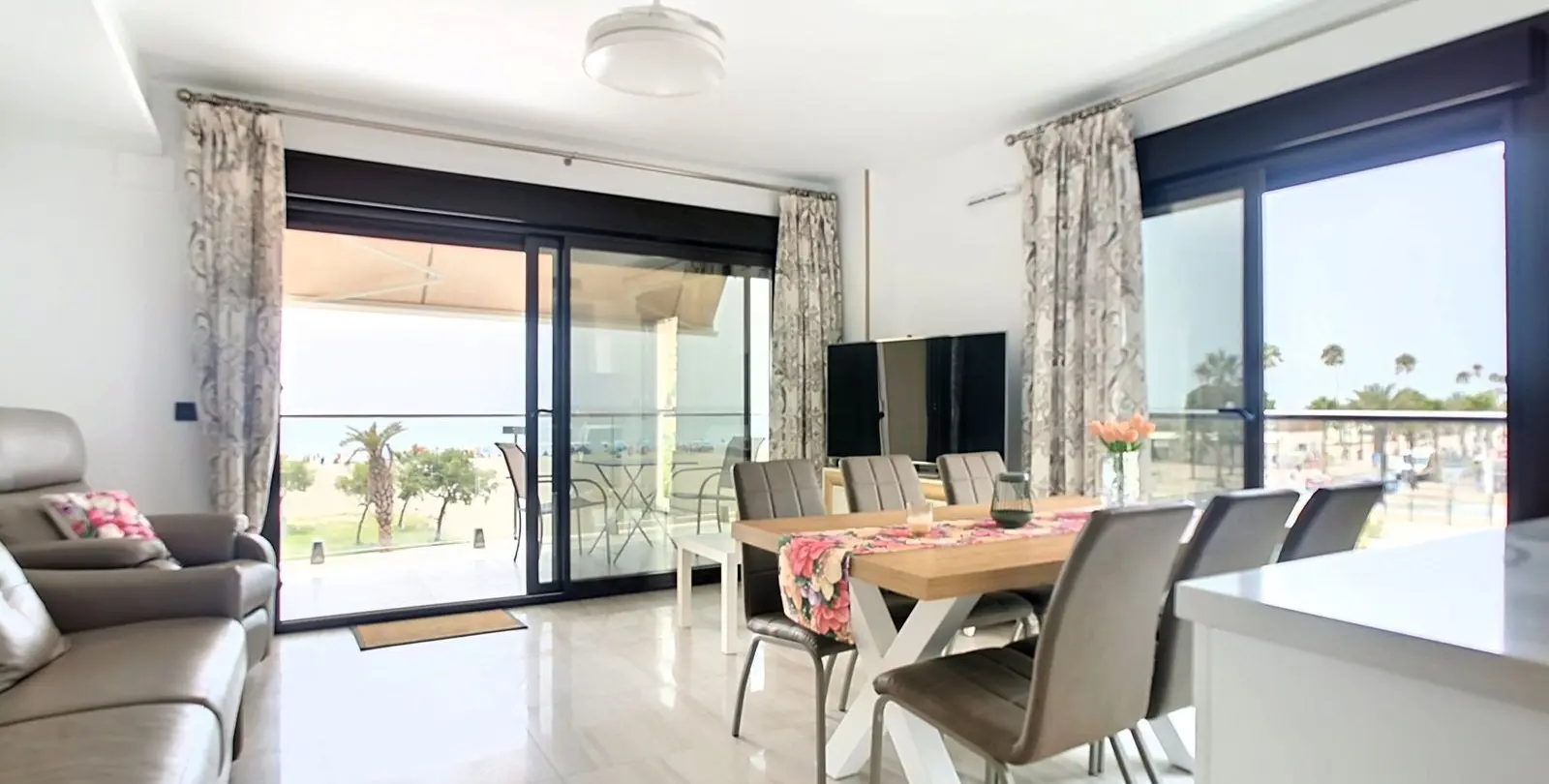 Sale of middle floor apartment in Fuengirola 3