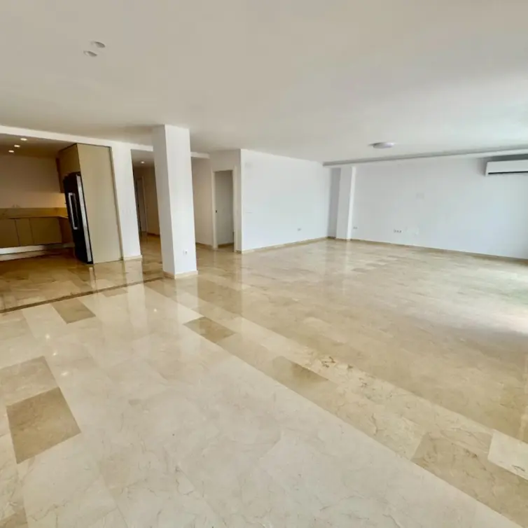 Sale of middle floor apartment in Atalaya