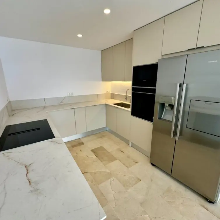 Sale of middle floor apartment in Atalaya