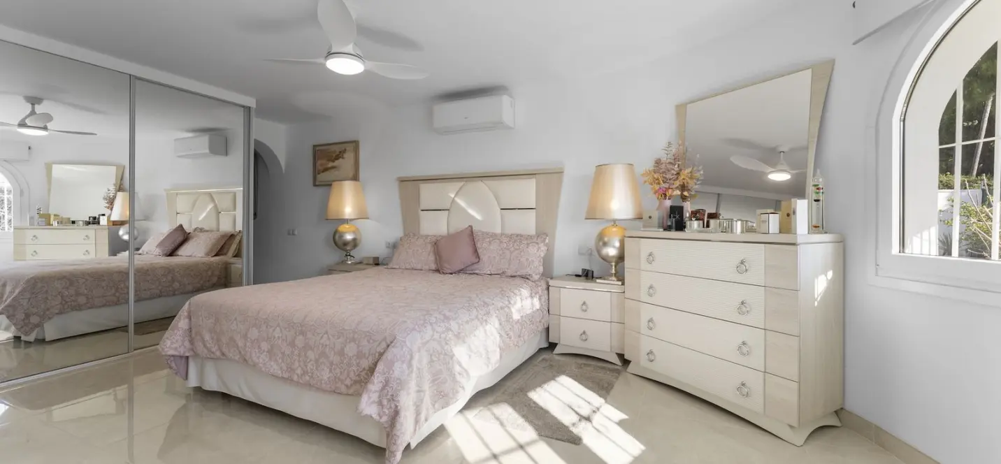 Venta de villa independiente en Mijas 4