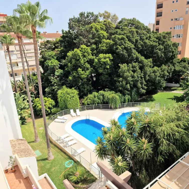 Sale of penthouse duplex in La Carihuela