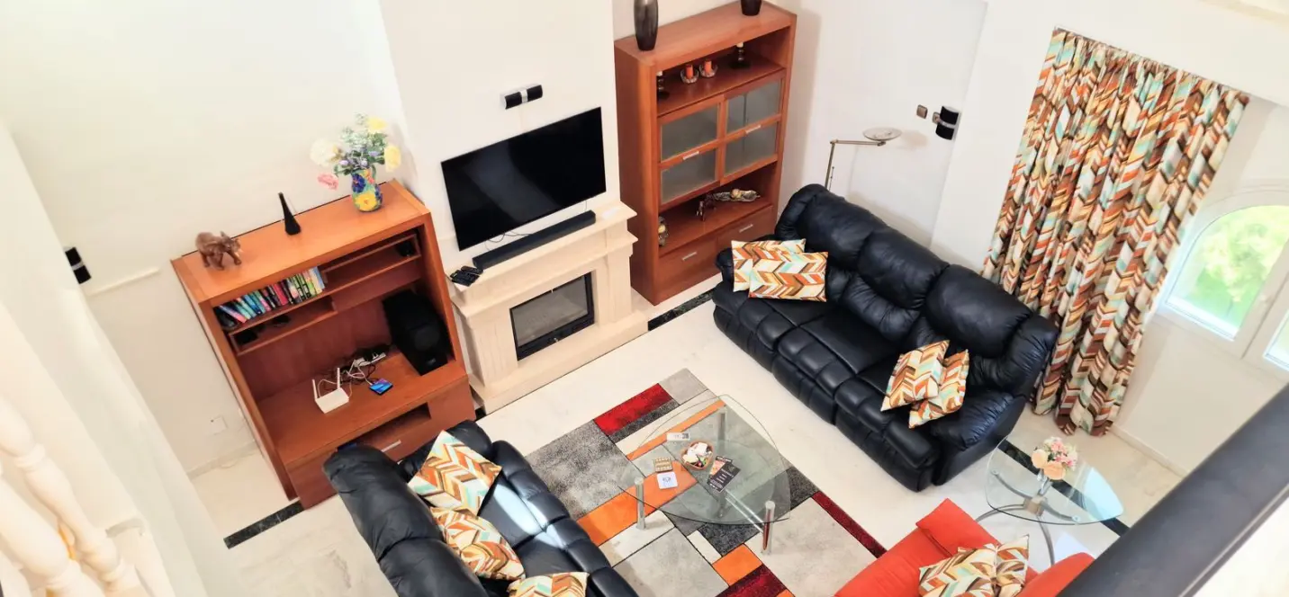 Sale of penthouse duplex in La Carihuela 2