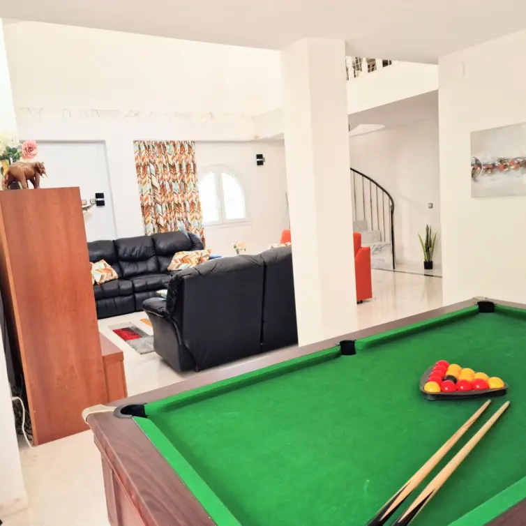 Sale of penthouse duplex in La Carihuela