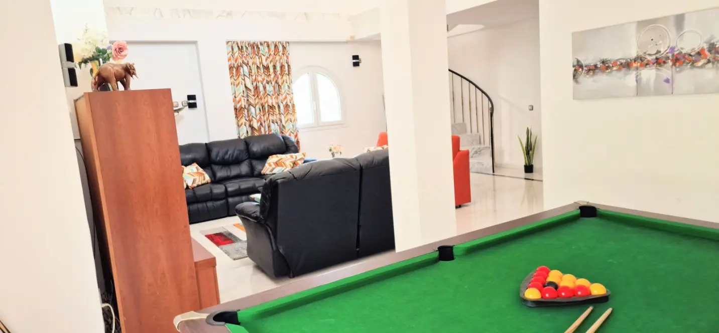 Sale of penthouse duplex in La Carihuela 3