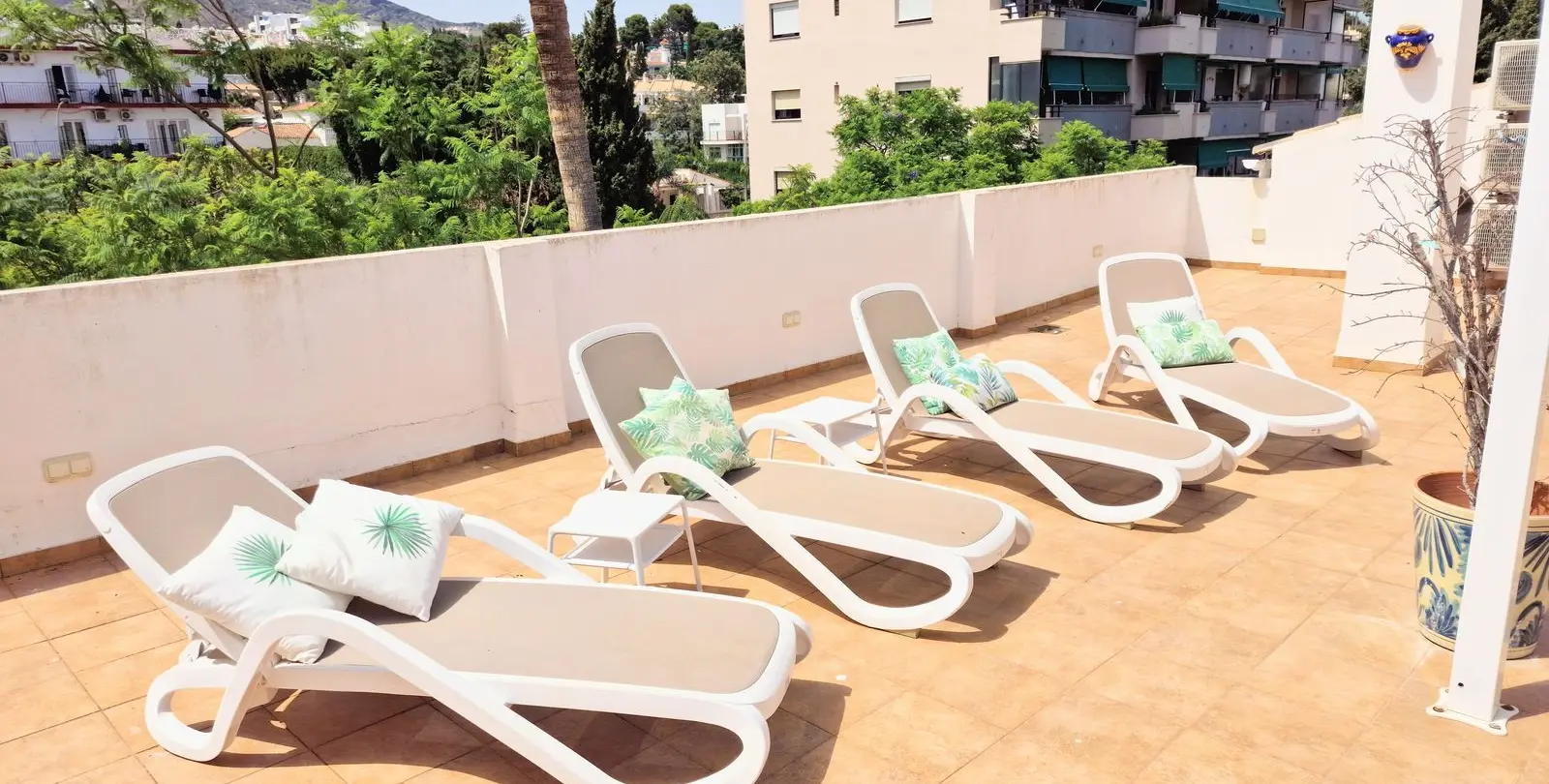 Sale of penthouse duplex in La Carihuela 5