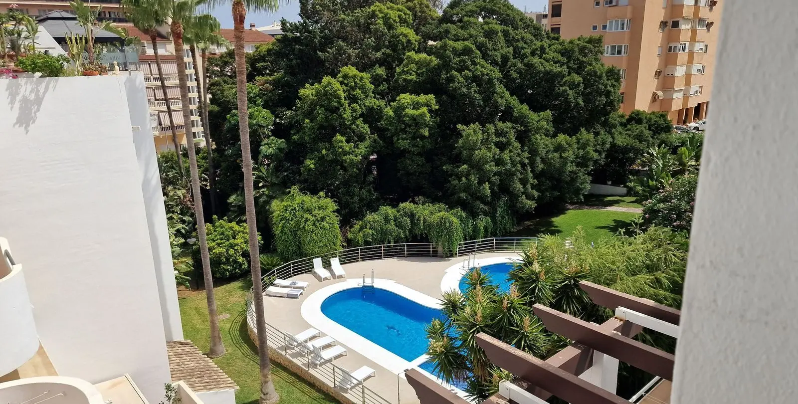 Sale of penthouse duplex in La Carihuela 21