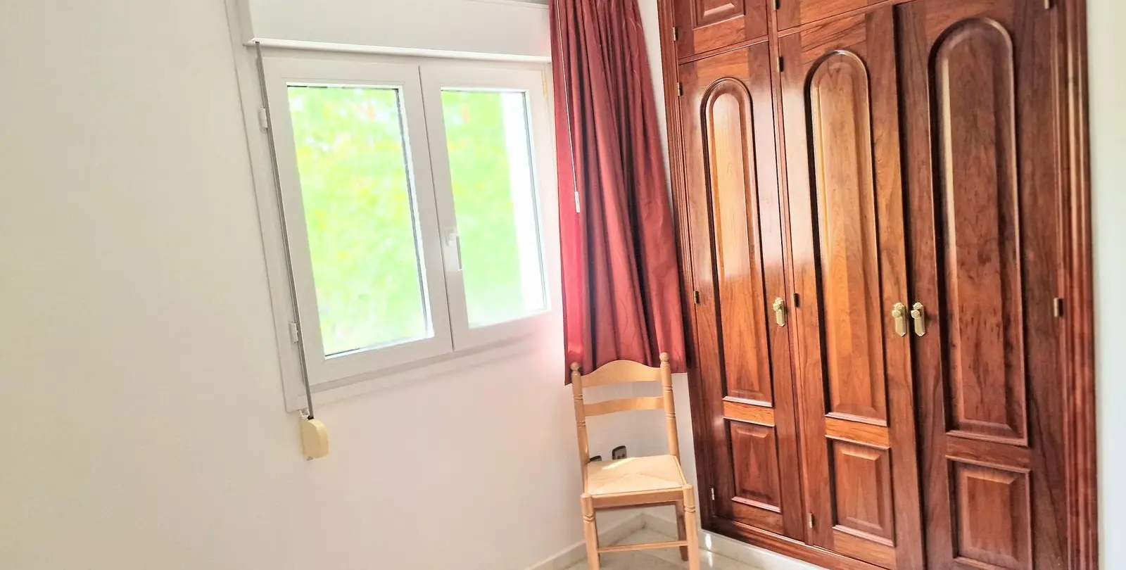 Sale of penthouse duplex in La Carihuela 42