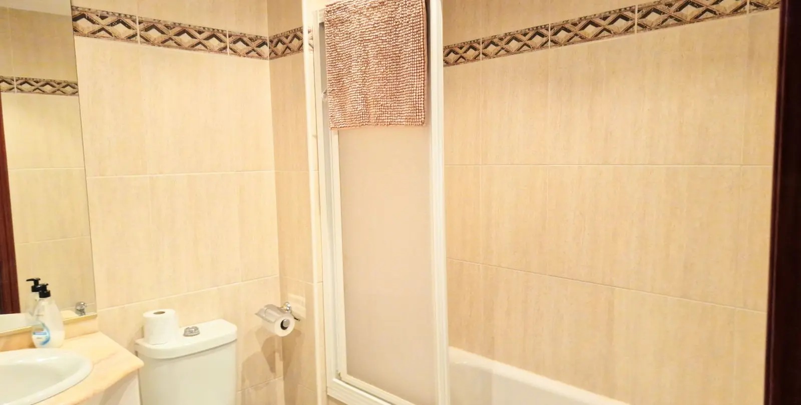 Sale of penthouse duplex in La Carihuela 44