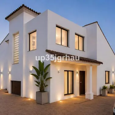 Venta de villa independiente en Estepona