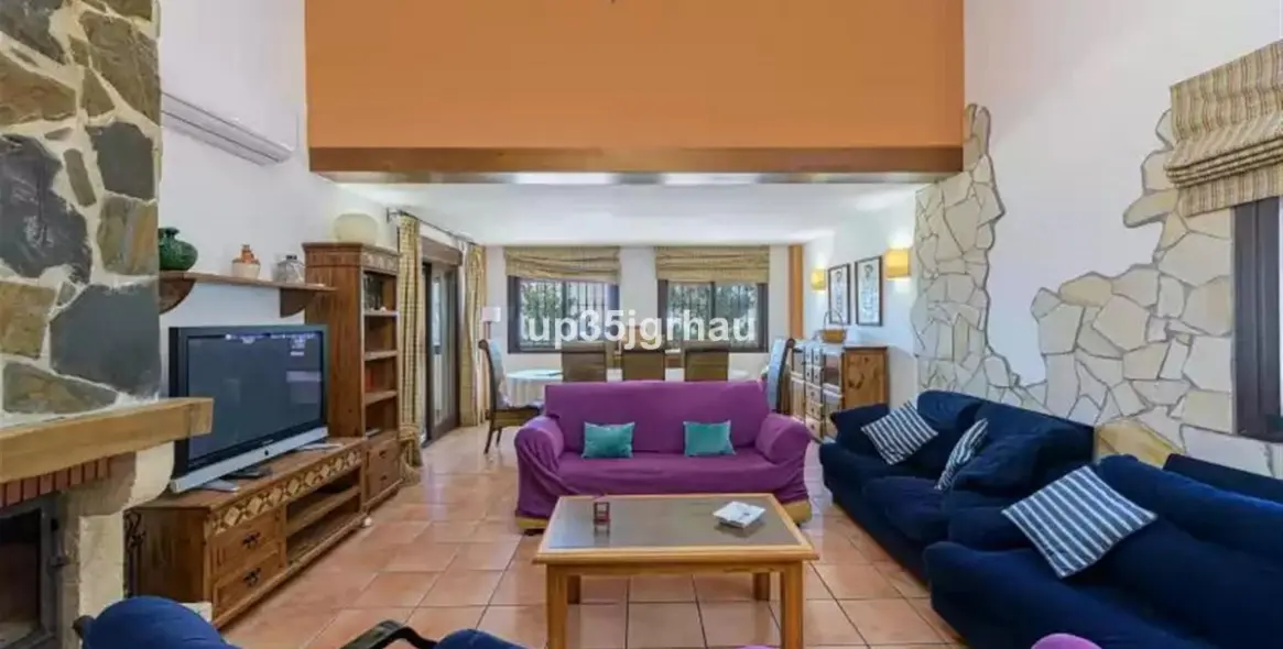 Venta de villa independiente en Estepona 29