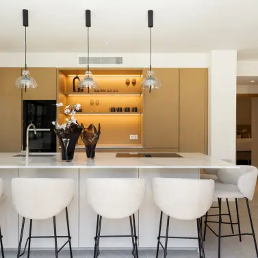 Venta de apartamento en planta media en Nueva Andalucía