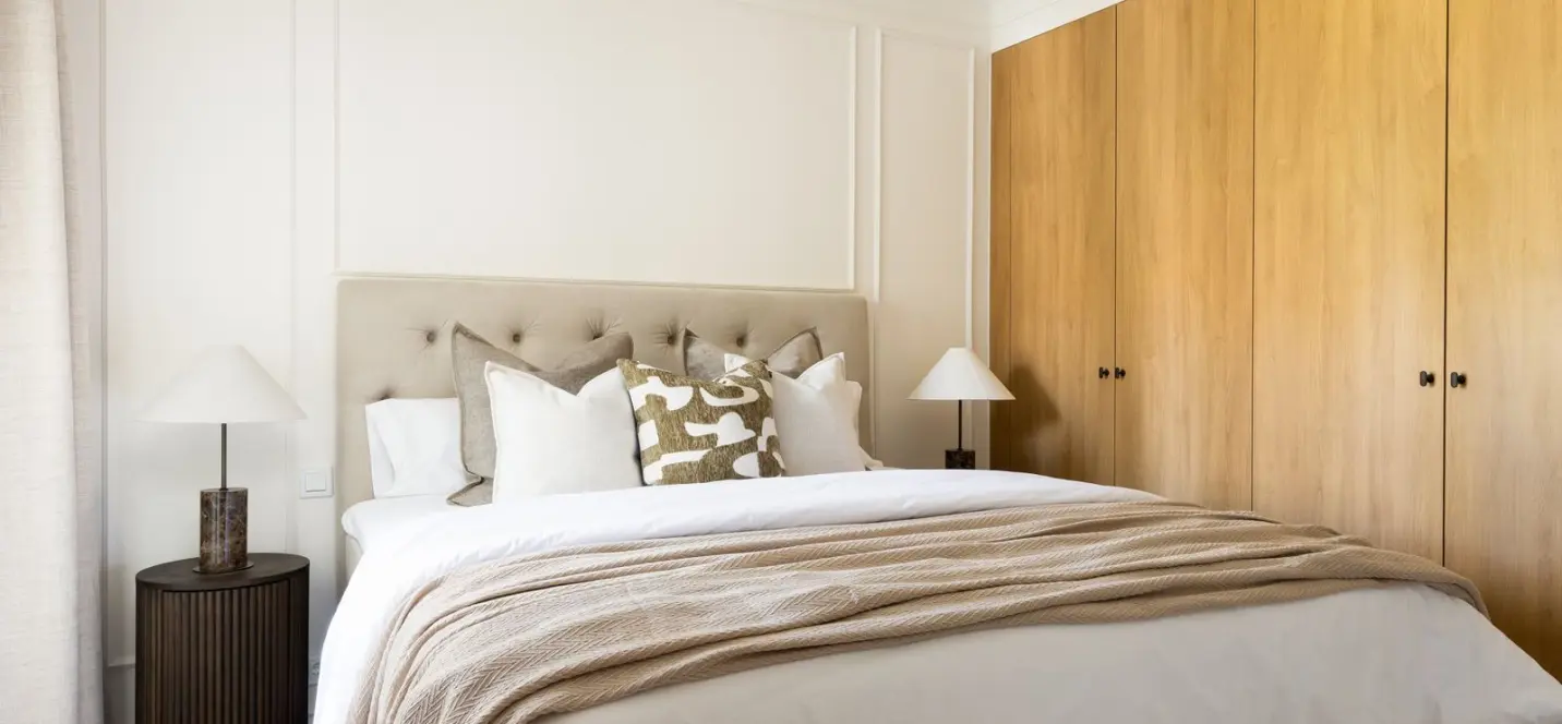 Sale of middle floor apartment in Nueva Andalucía 2