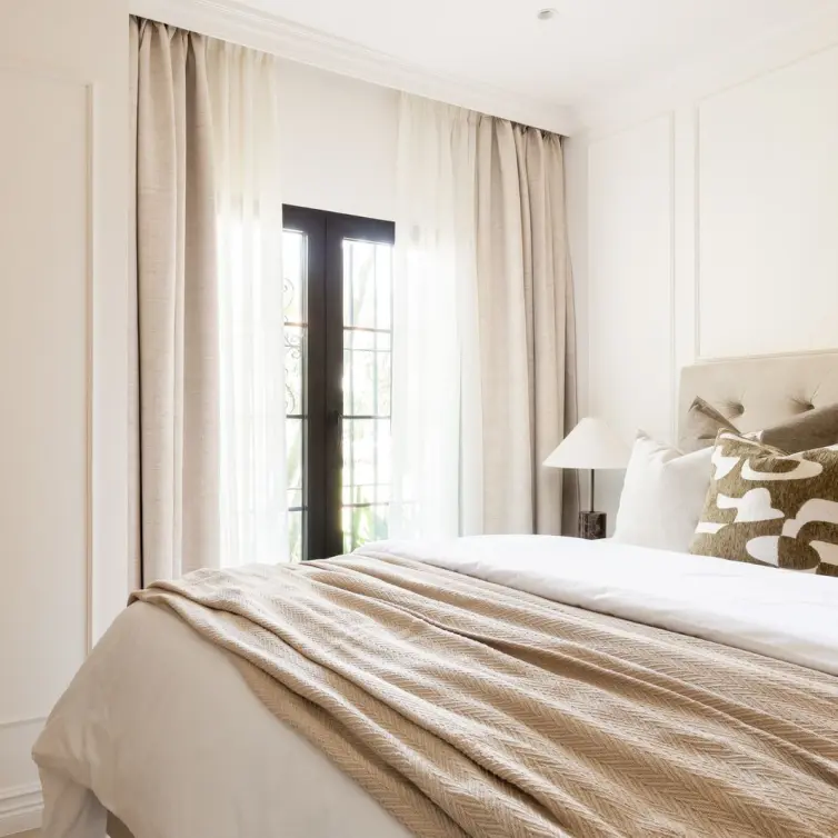 Sale of middle floor apartment in Nueva Andalucía
