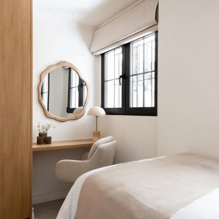 Sale of middle floor apartment in Nueva Andalucía