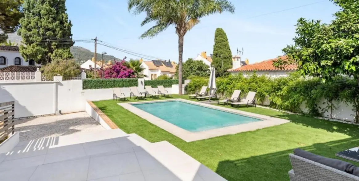 Venta de villa independiente en Marbella 2