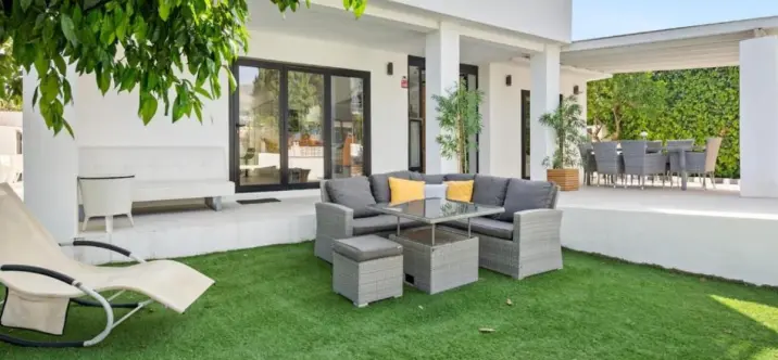 Venta de villa independiente en Marbella 2