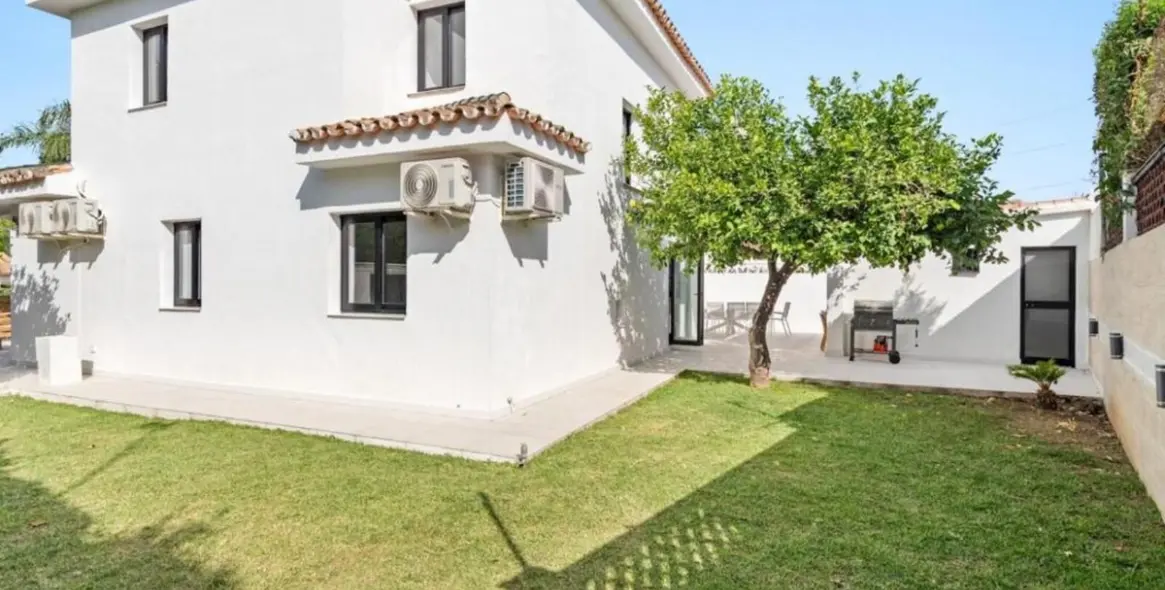 Venta de villa independiente en Marbella 4