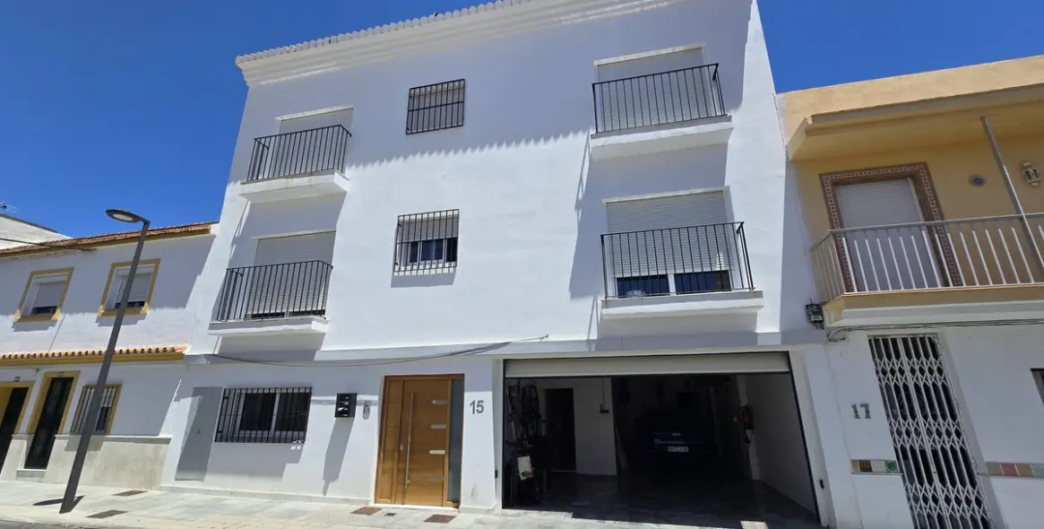 Venta de complejo de apartamentos en San Pedro de Alcántara 2