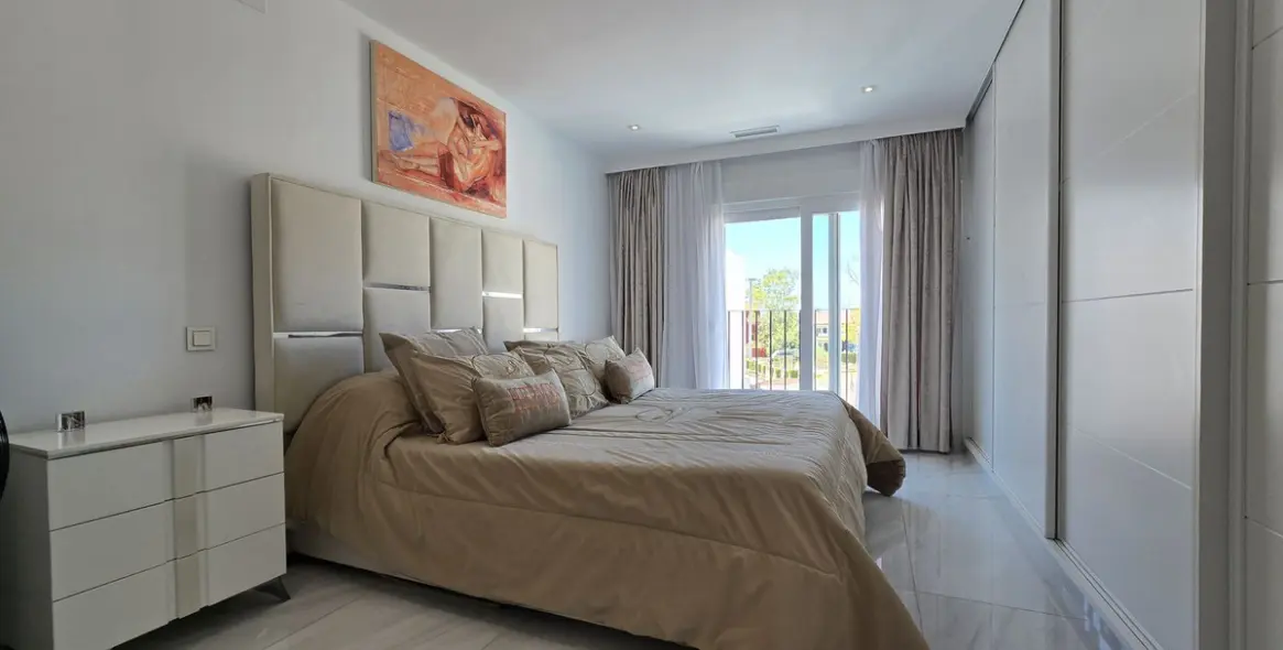 Venta de complejo de apartamentos en San Pedro de Alcántara 12