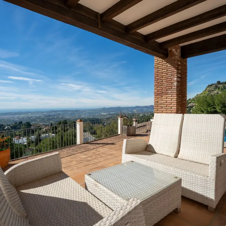 Sale of detached villa in Mijas