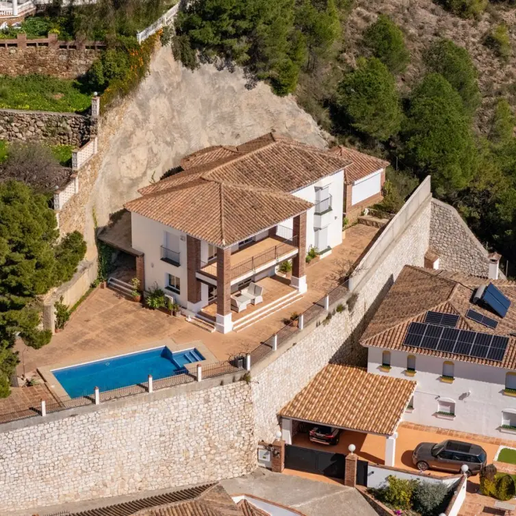 Sale of detached villa in Mijas