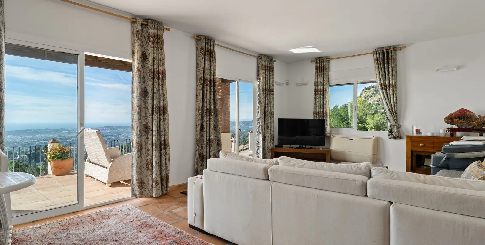Sale of detached villa in Mijas 19