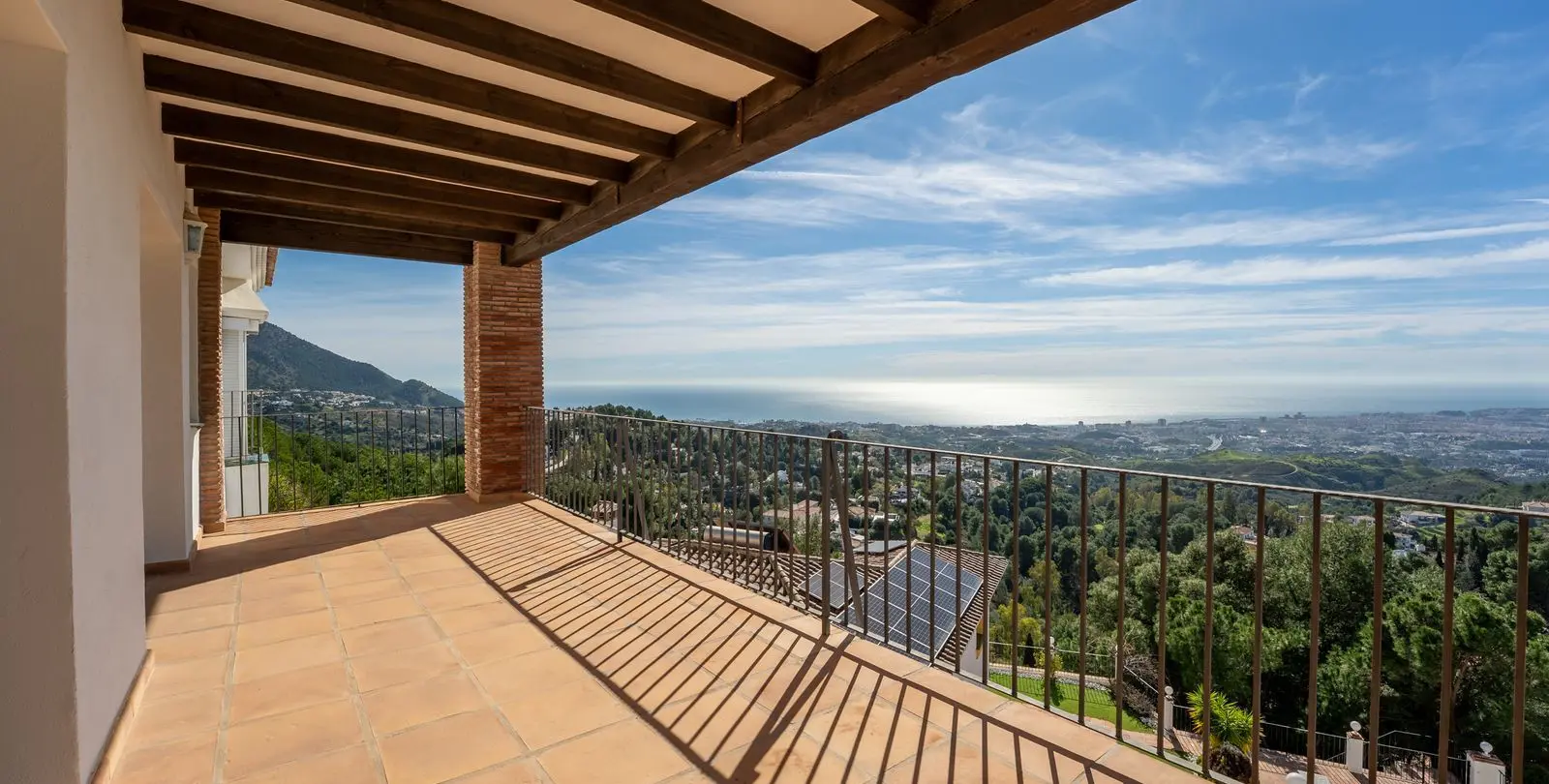 Sale of detached villa in Mijas 37