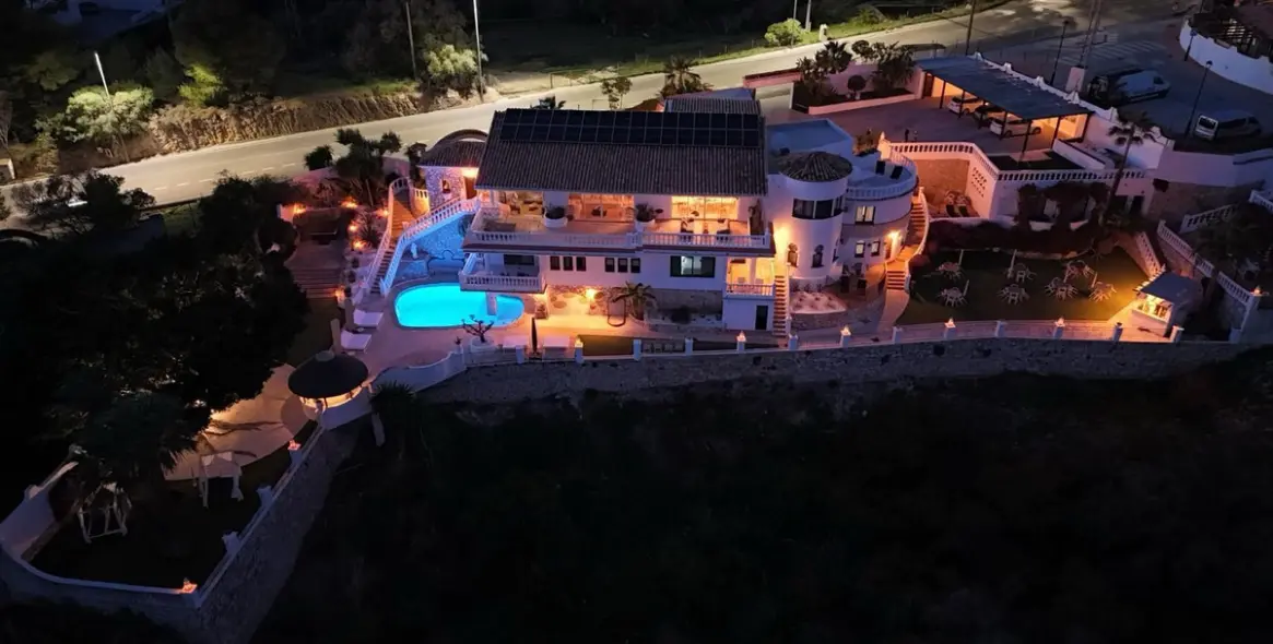 Venta de villa independiente en Mijas 1