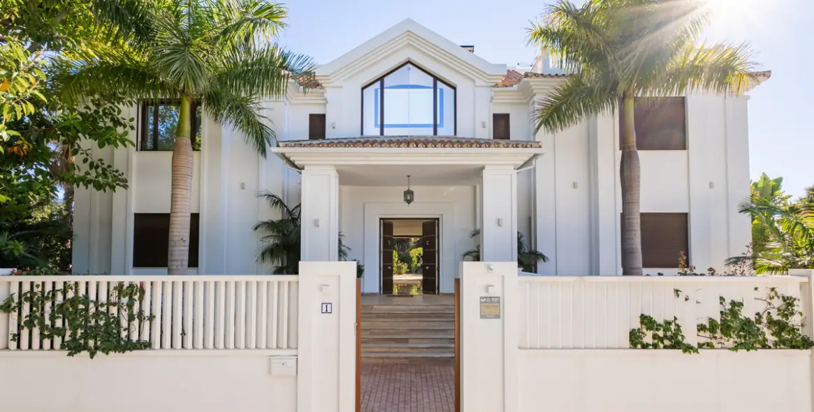 Venta de villa independiente en Estepona 13