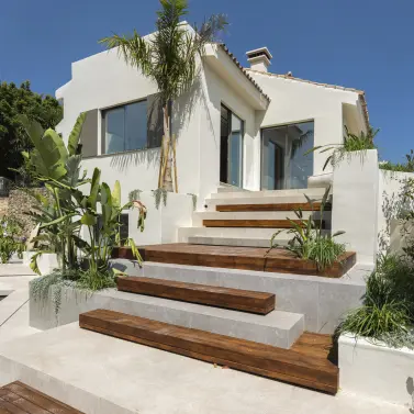 Venta de villa independiente en Nueva Andalucía