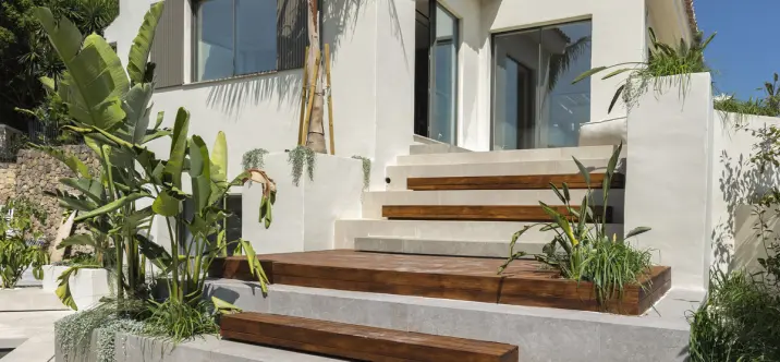 Venta de villa independiente en Nueva Andalucía 1