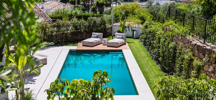 Venta de villa independiente en Nueva Andalucía 2