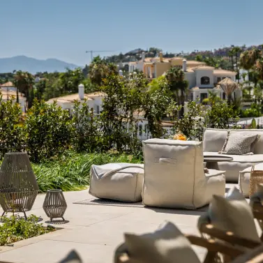 Venta de villa independiente en Nueva Andalucía