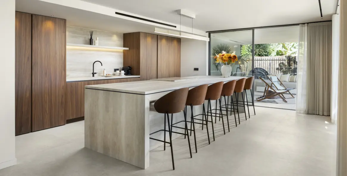Venta de villa independiente en Nueva Andalucía 9