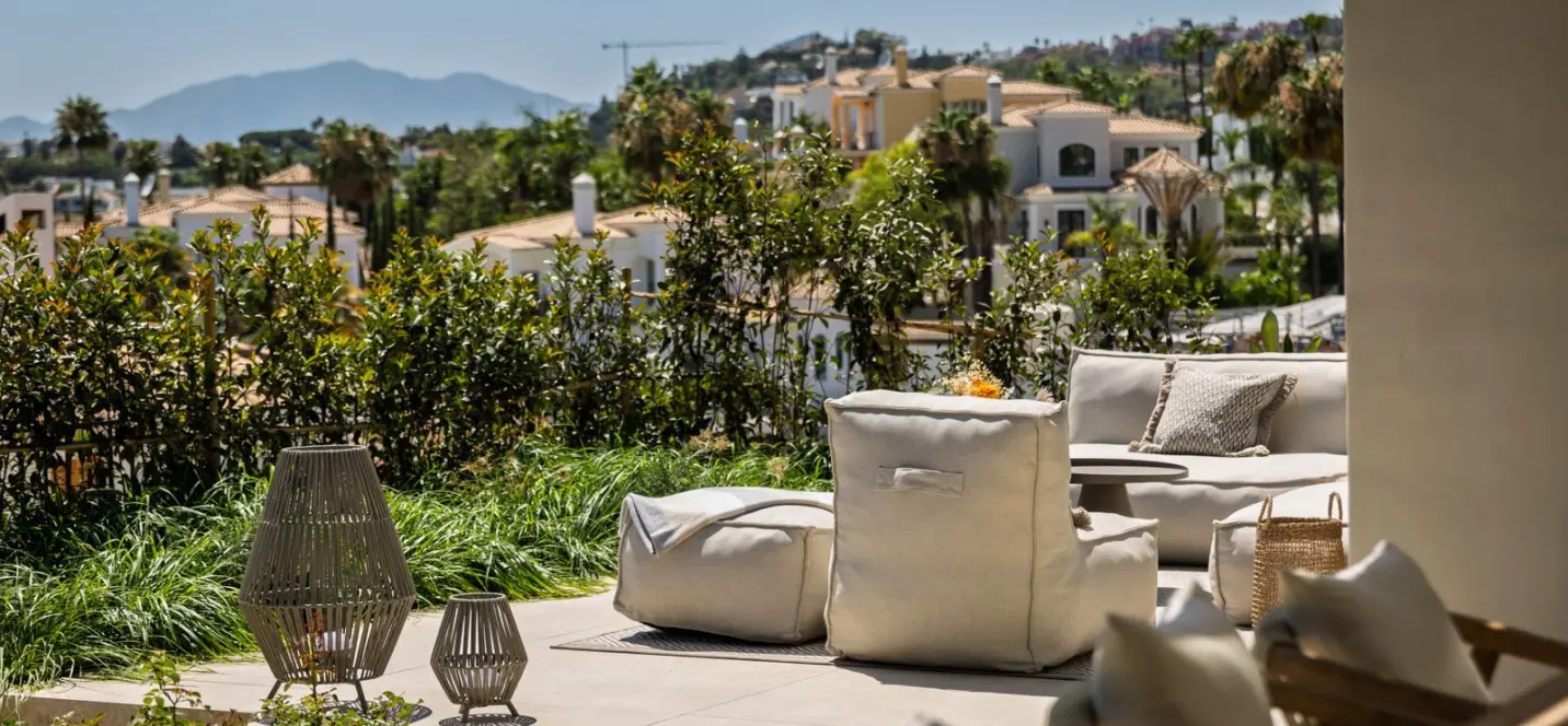 Venta de villa independiente en Nueva Andalucía 3