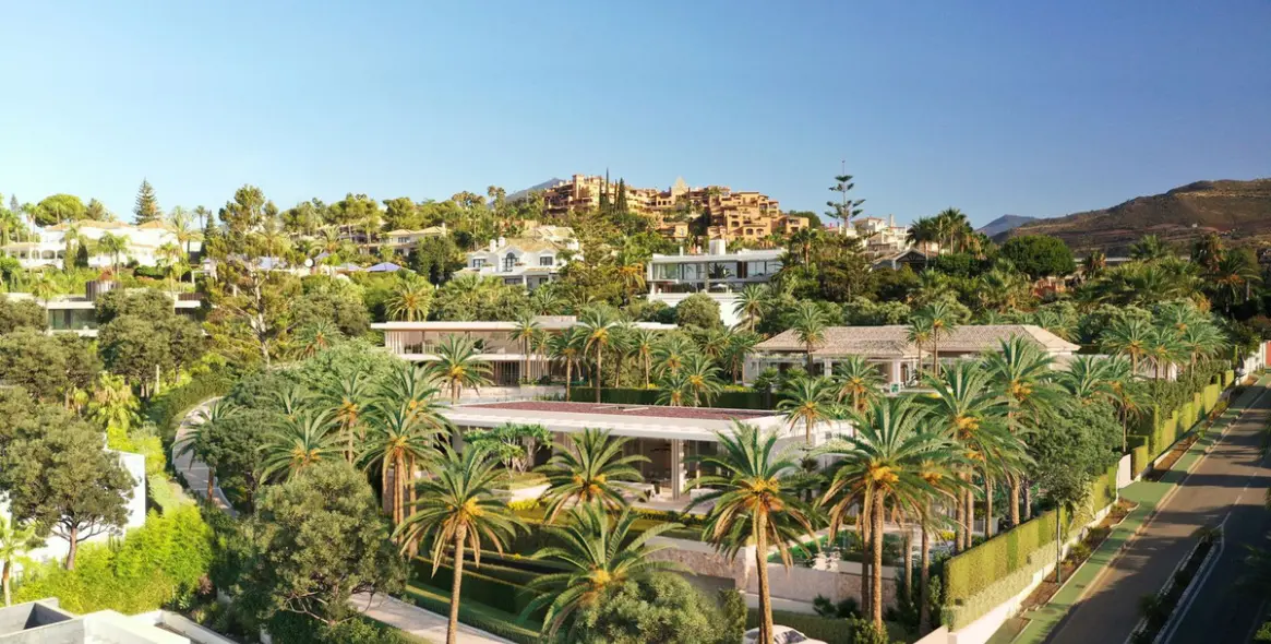 Venta de parcela residencial en Nueva Andalucía 4