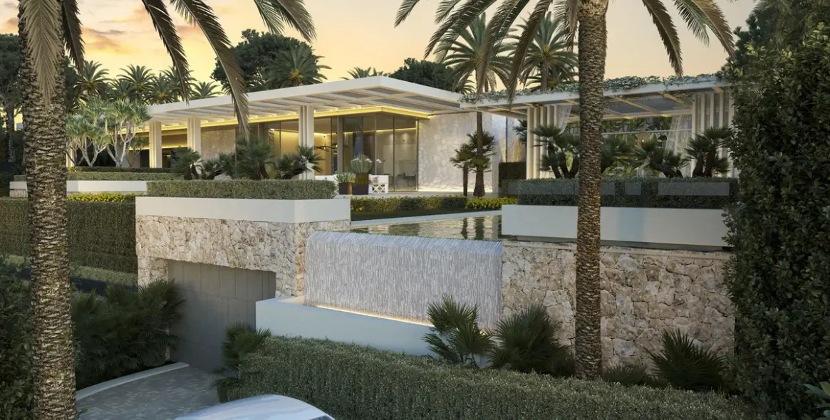 Venta de parcela residencial en Nueva Andalucía 13