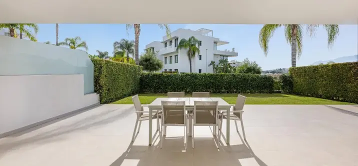 Short-term rent of ground floor apartment in Estepona 2