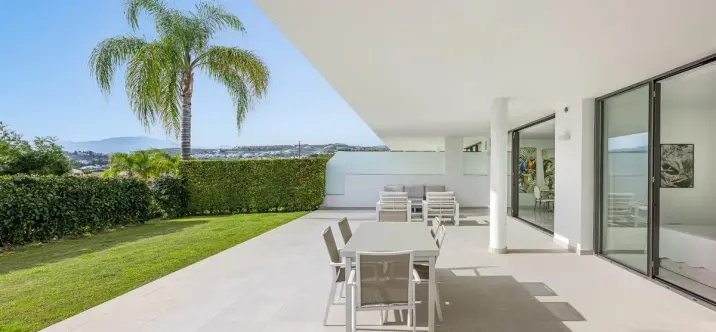 Short-term rent of ground floor apartment in Estepona 3
