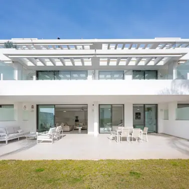 Long-term rent of ground floor apartment in Estepona