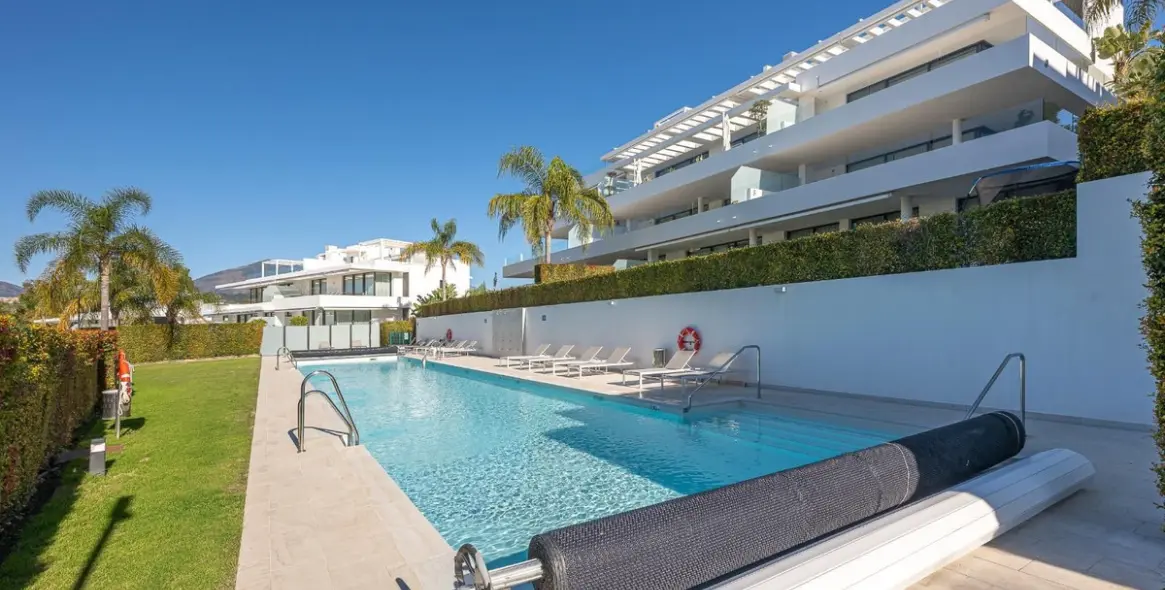 Short-term rent of ground floor apartment in Estepona 26