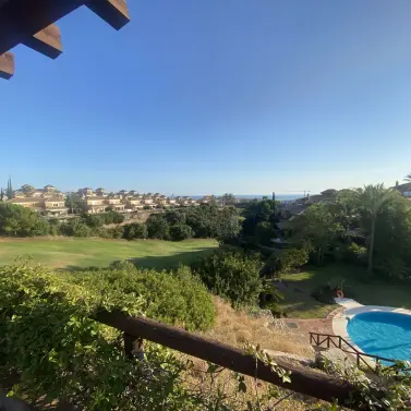 Long-term rent of townhouse in Santa Clara