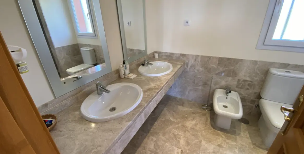 Long-term rent of townhouse in Santa Clara 18