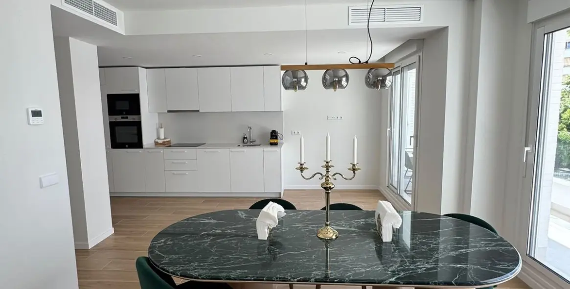 Short-term rent of middle floor apartment in Nueva Andalucía 2
