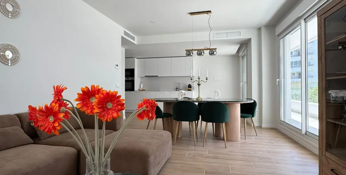 Short-term rent of middle floor apartment in Nueva Andalucía 4